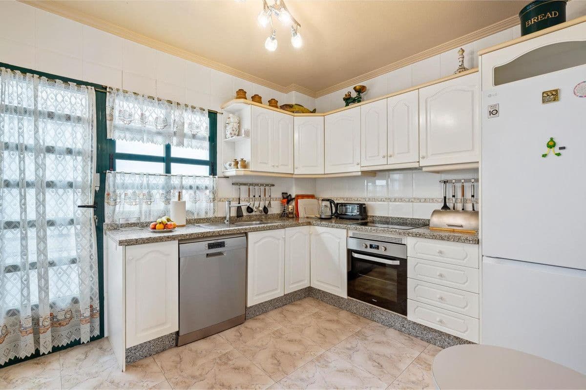 3 slaapkamer Huis te koop in La Zenia - € 299.000 (Ref: 10028540)