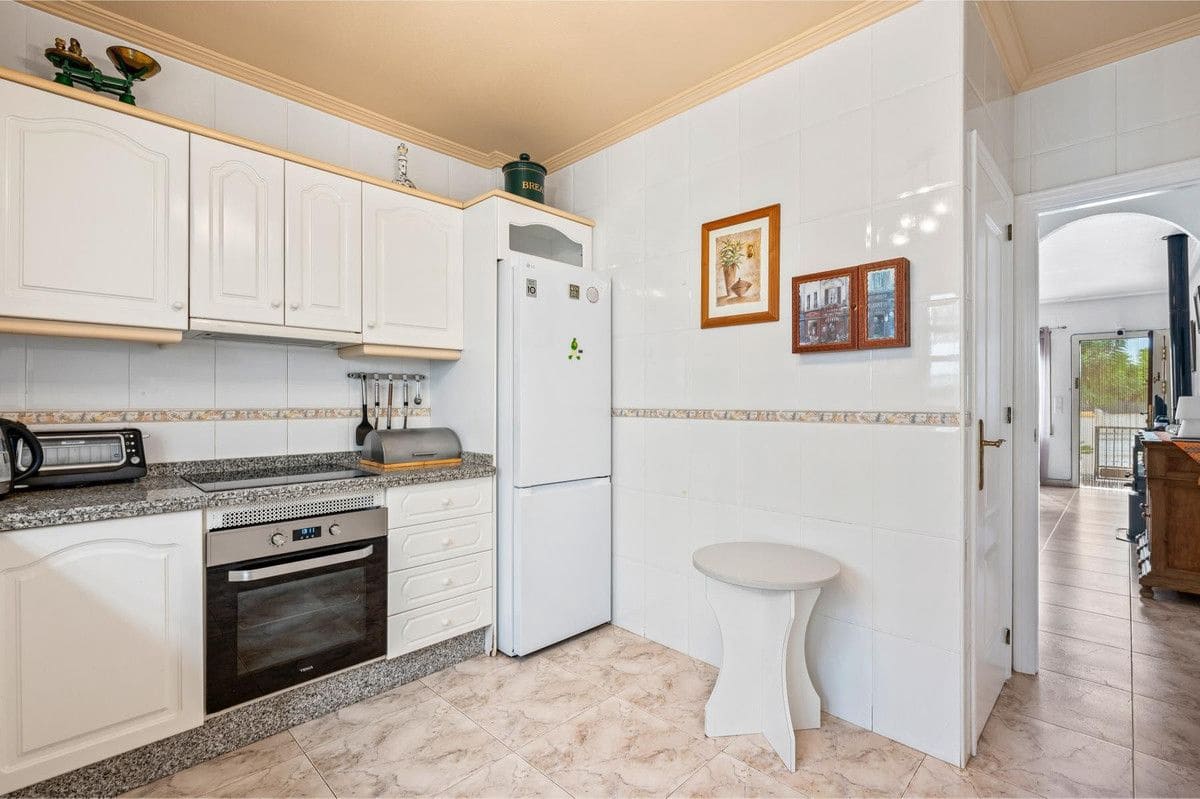 3 slaapkamer Huis te koop in La Zenia - € 299.000 (Ref: 10028540)