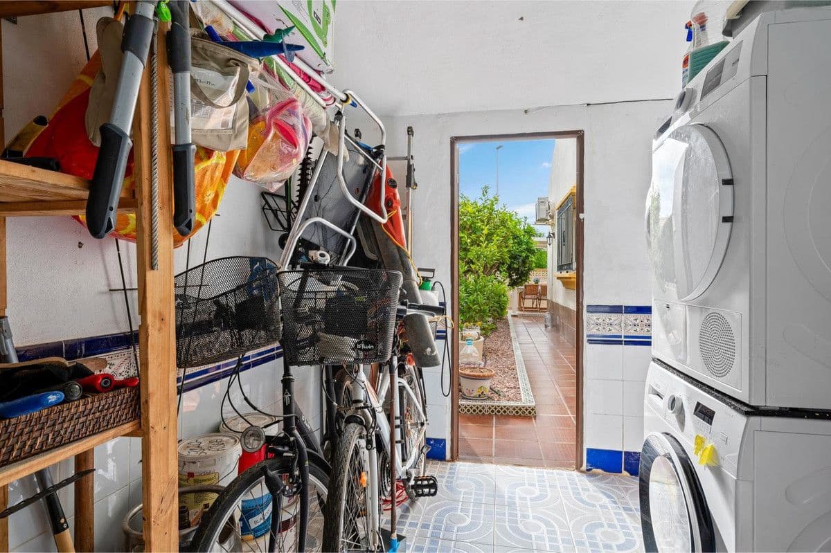 3 slaapkamer Huis te koop in La Zenia - € 299.000 (Ref: 10028540)