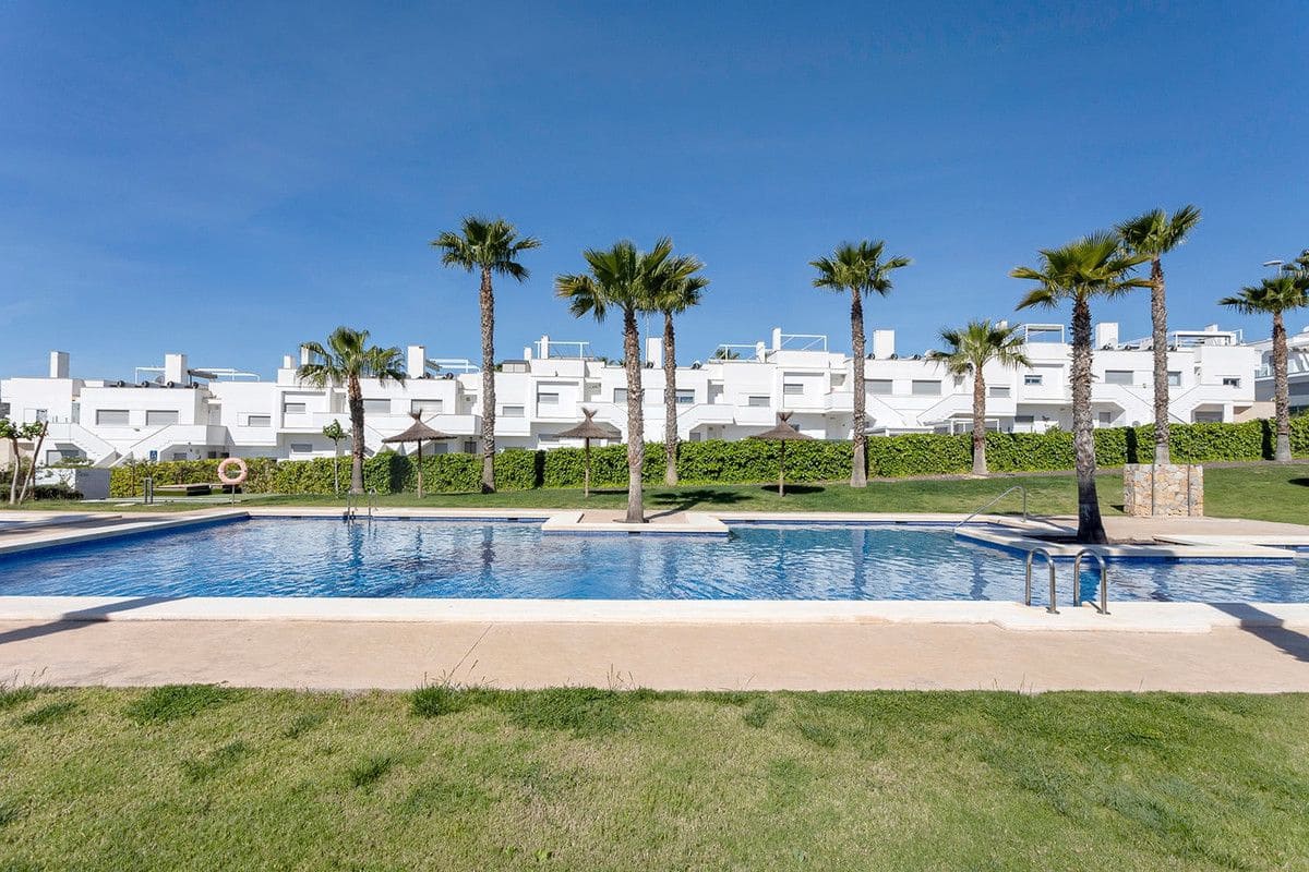 2 soverom Leilighet til salgs i Orihuela med svømmebasseng - € 260 000 (Ref: 10028548)