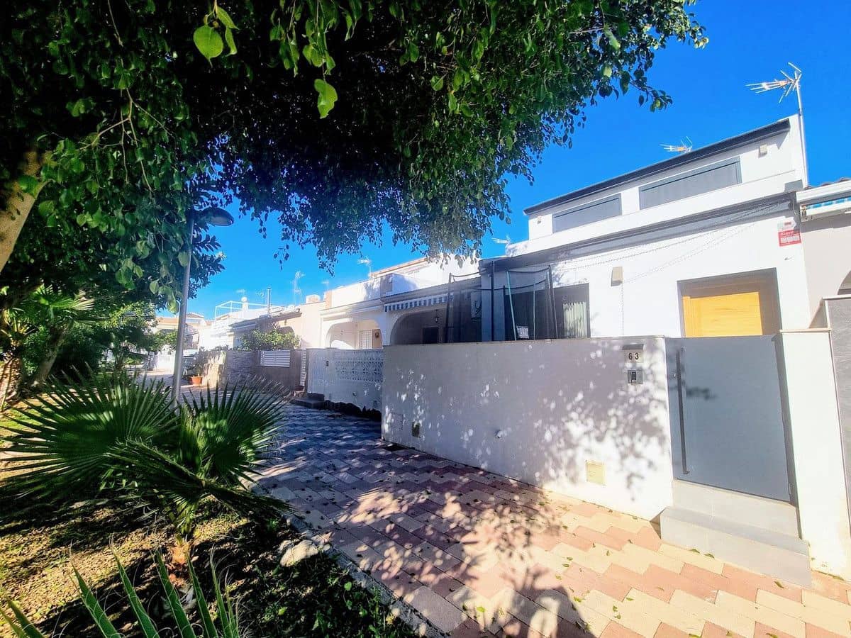 3 sovrum Villa till salu i Pilar de la Horadada - 380 000 € (Ref: 10028558)
