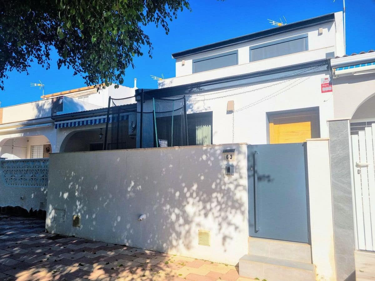 3 sovrum Villa till salu i Pilar de la Horadada - 380 000 € (Ref: 10028558)