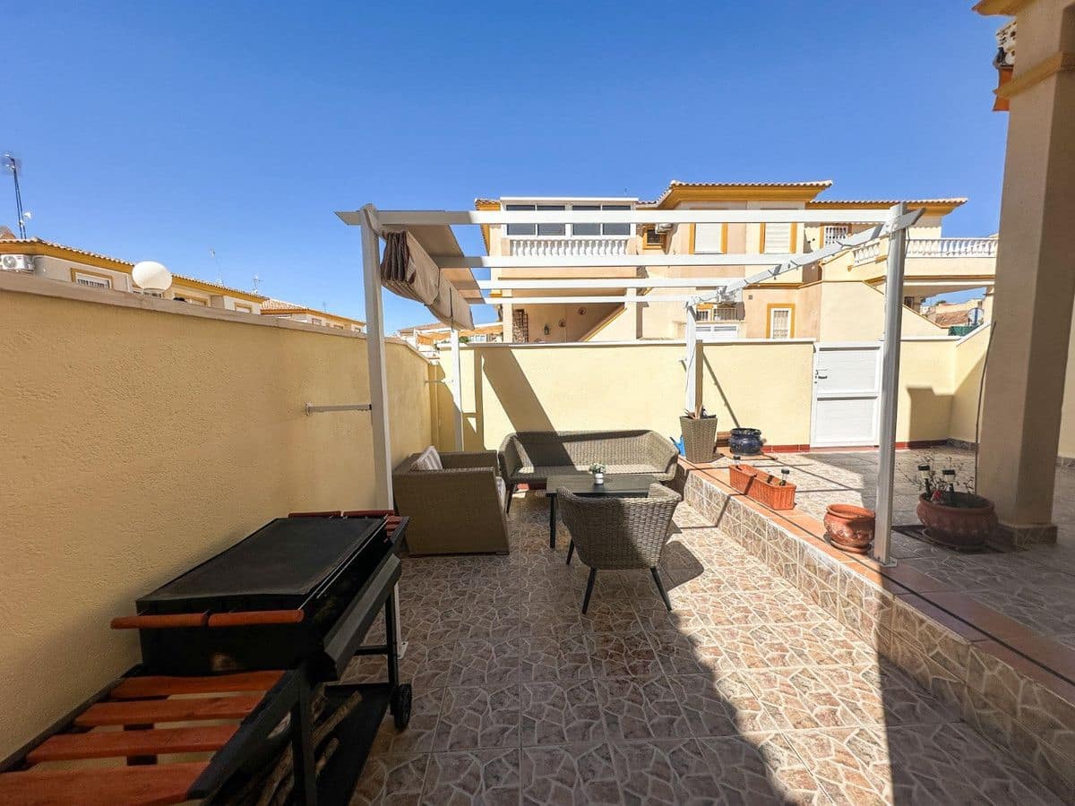 2 camera da letto Villa in vendita in Torrevieja con piscina - 176.900 € (Rif: 10028565)
