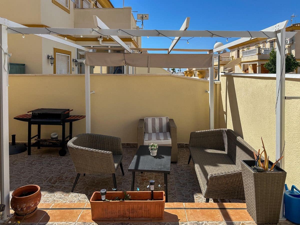 2 camera da letto Villa in vendita in Torrevieja con piscina - 176.900 € (Rif: 10028565)