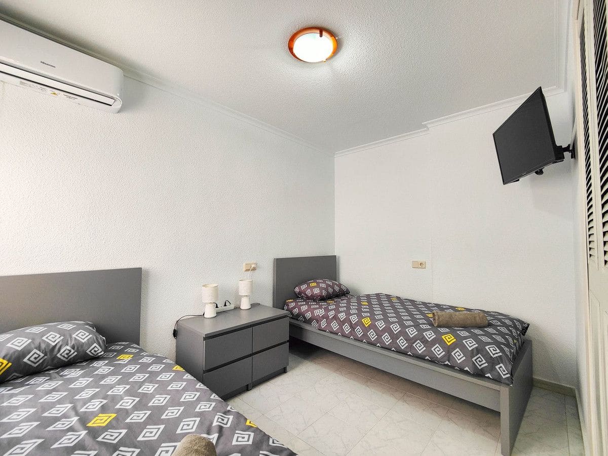 2 sovrum Lägenhet till salu i Torrevieja med pool - 215 000 € (Ref: 10028570)