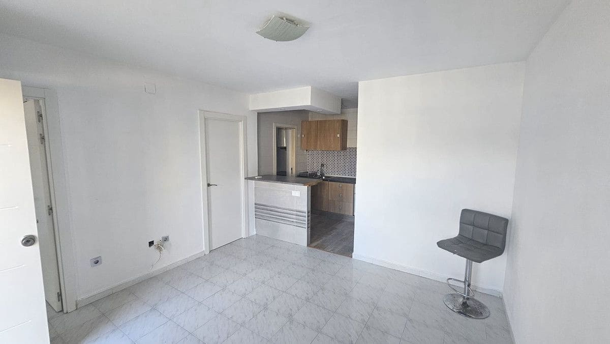 2 chambre Maison de Ville à vendre à Torrevieja avec piscine - 170 000 € (Ref: 10028575)