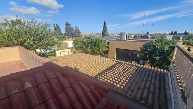 2 slaapkamer Huis te koop in Torrevieja met zwembad - € 170.000 (Ref: 10028575)