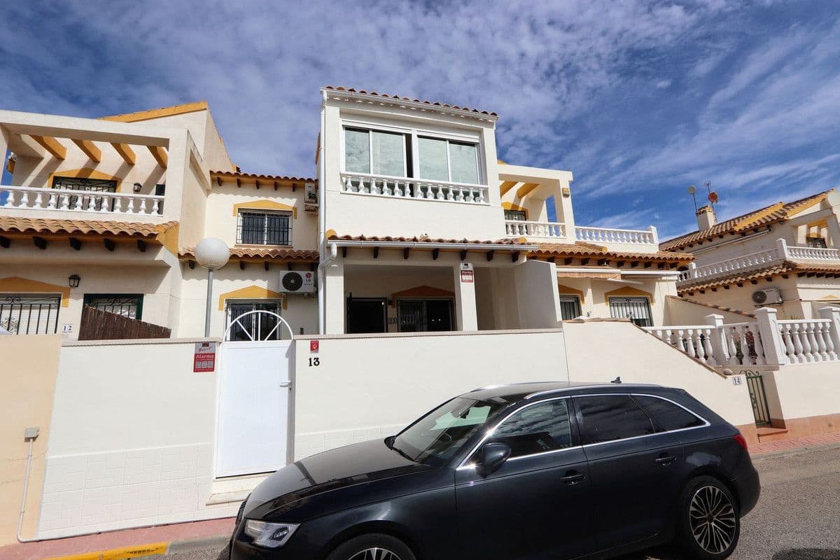 3 sovrum Hus till salu i Orihuela Costa med pool - 277 900 € (Ref: 10028576)