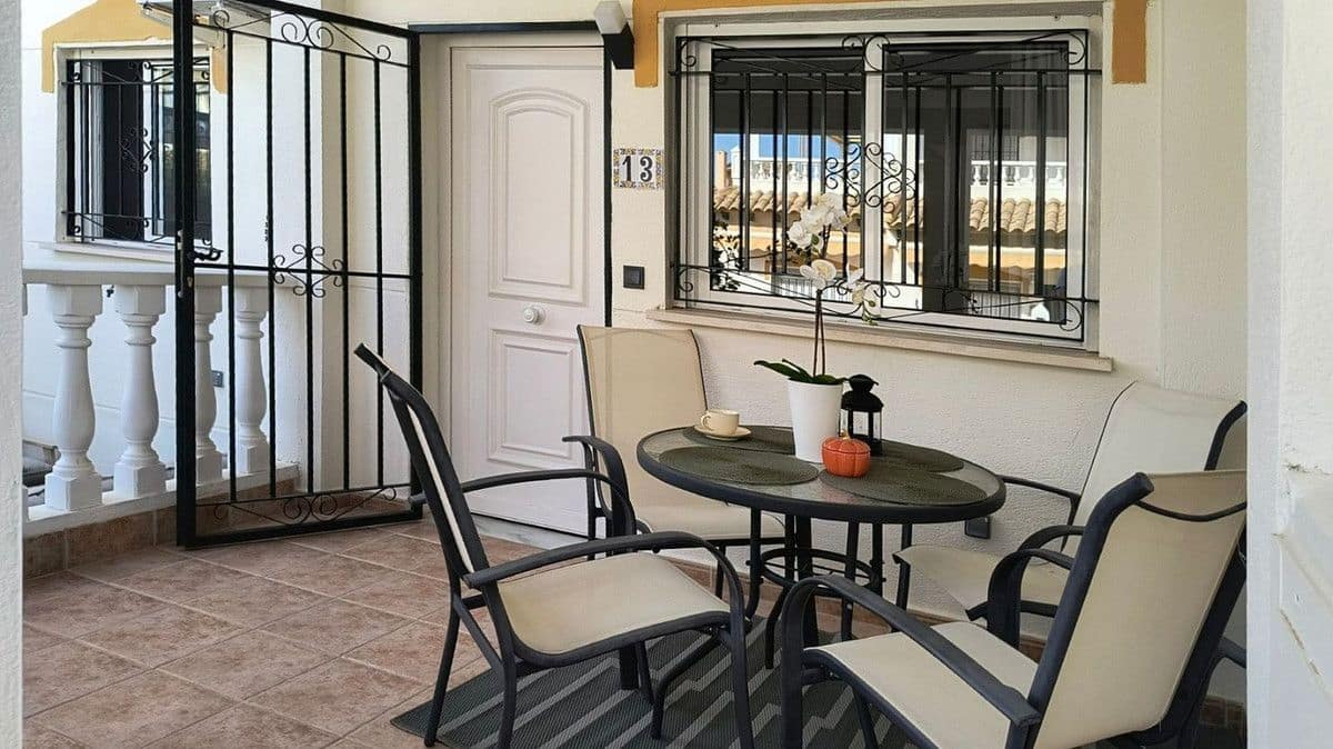 3 sovrum Hus till salu i Orihuela Costa med pool - 277 900 € (Ref: 10028576)