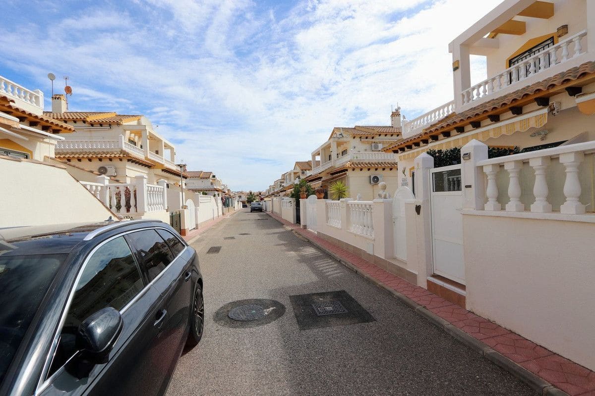3 sovrum Hus till salu i Orihuela Costa med pool - 277 900 € (Ref: 10028576)