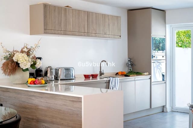 3 bedroom Townhouse for sale in Calvià Pueblo, Calvià - € 850,000 (Ref: 10028579)