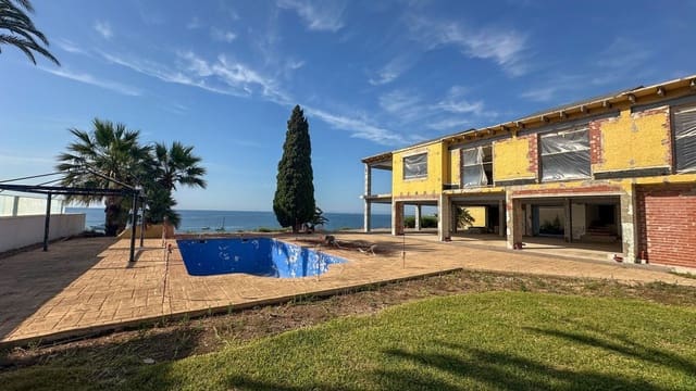 Chalet de 5 habitaciones en Cabo Roig, Orihuela en venta con piscina - 2.400.000 € (Ref: 10028582)