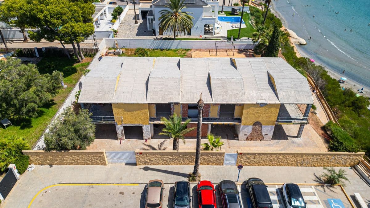 Chalet de 5 habitaciones en Cabo Roig en venta con piscina - 2.400.000 € (Ref: 10028582)