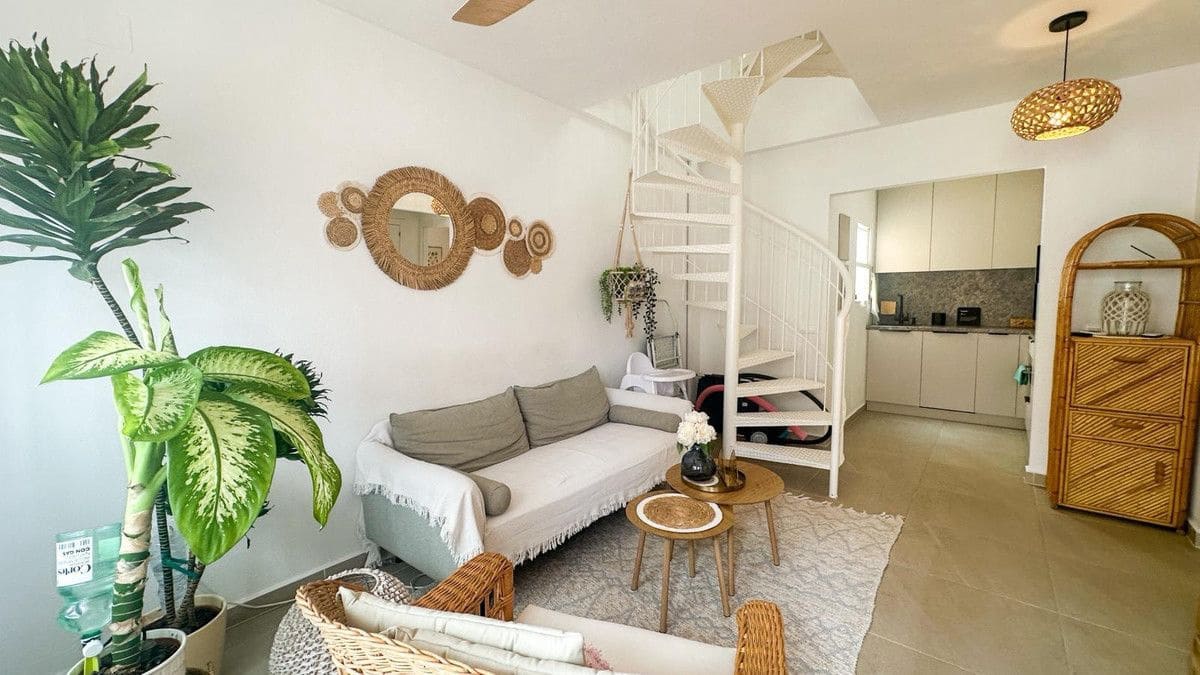 2 sovrum Villa till salu i La Zenia med pool - 198 000 € (Ref: 10028597)