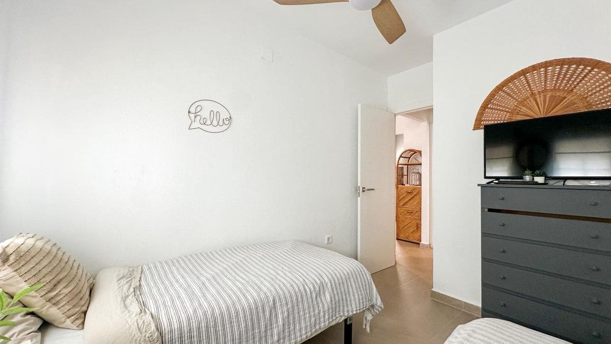 2 sovrum Villa till salu i La Zenia med pool - 198 000 € (Ref: 10028597)