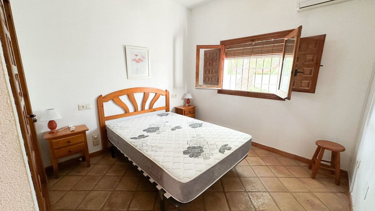 4 bedroom Villa for sale in Cabo Roig with pool - € 699,000 (Ref: 10028600)