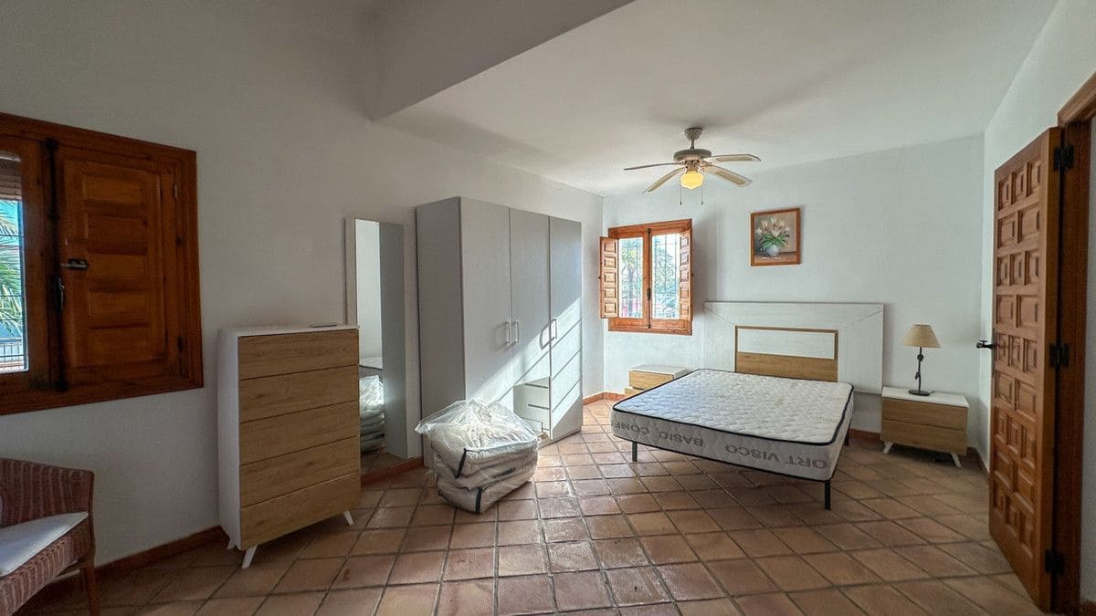 4 bedroom Villa for sale in Cabo Roig with pool - € 699,000 (Ref: 10028600)