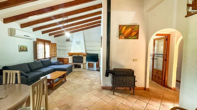 4 bedroom Villa for sale in Cabo Roig, Orihuela with pool - € 699,000 (Ref: 10028600)