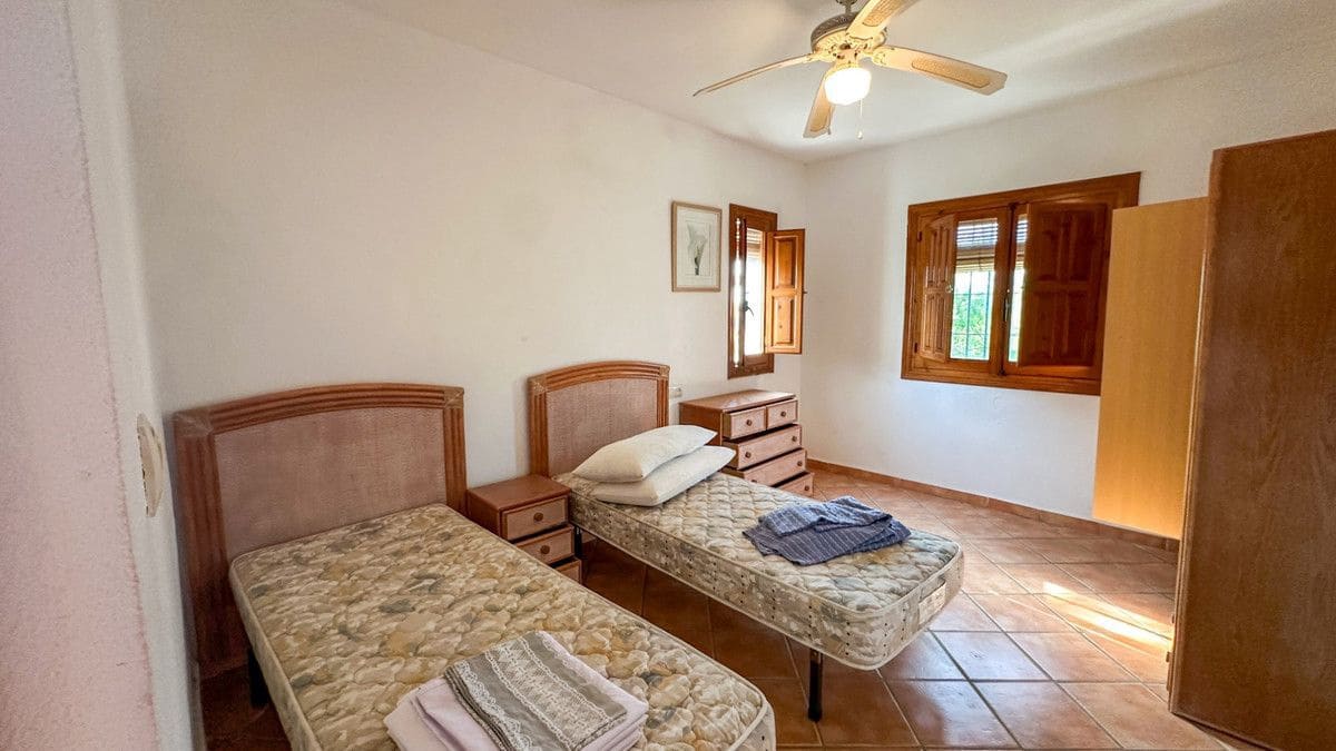 4 bedroom Villa for sale in Cabo Roig with pool - € 699,000 (Ref: 10028600)