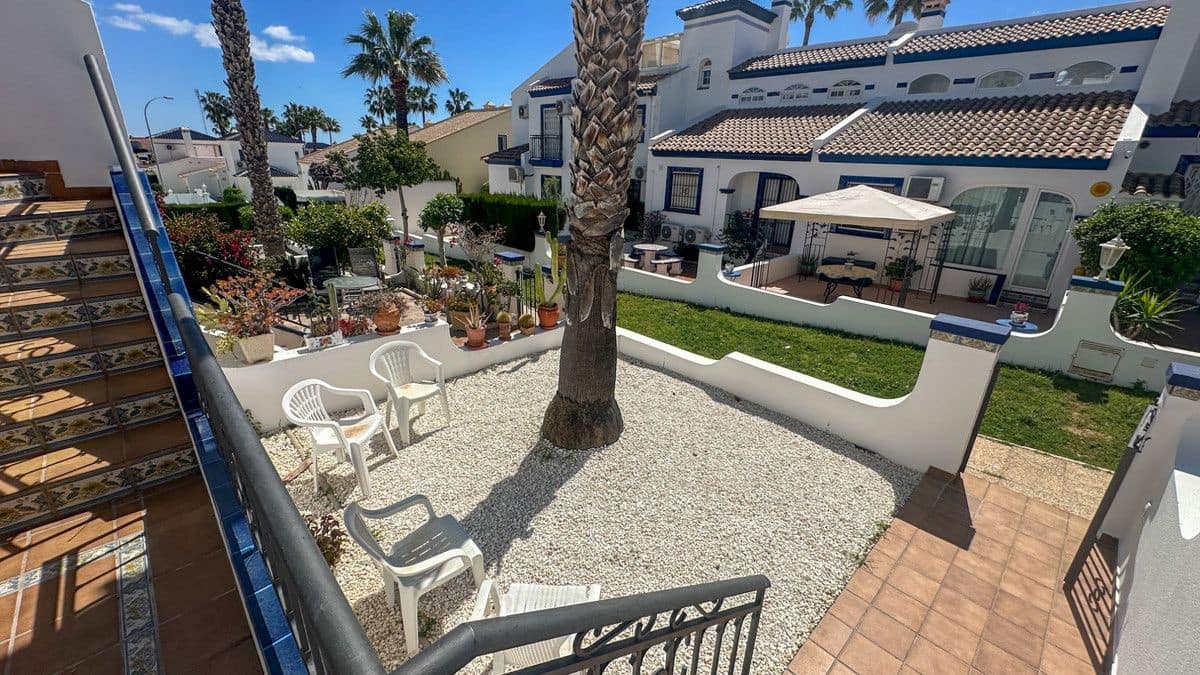 Pareado de 2 habitaciones en Orihuela Costa en venta con piscina - 215.000 € (Ref: 10028606)