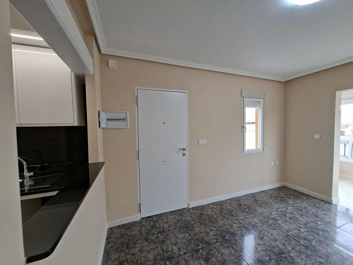 2 quarto Moradia para venda em La Zenia com piscina - 169 000 € (Ref: 10028609)