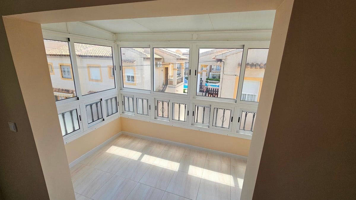 2 quarto Moradia para venda em La Zenia com piscina - 169 000 € (Ref: 10028609)