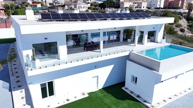 5 camera da letto Villa in vendita in La Marina, Elche / Elx con piscina - 1.350.000 € (Rif: 10028624)