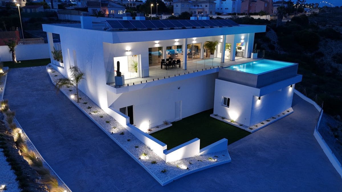 5 quarto Moradia para venda em La Marina com piscina - 1 350 000 € (Ref: 10028624)