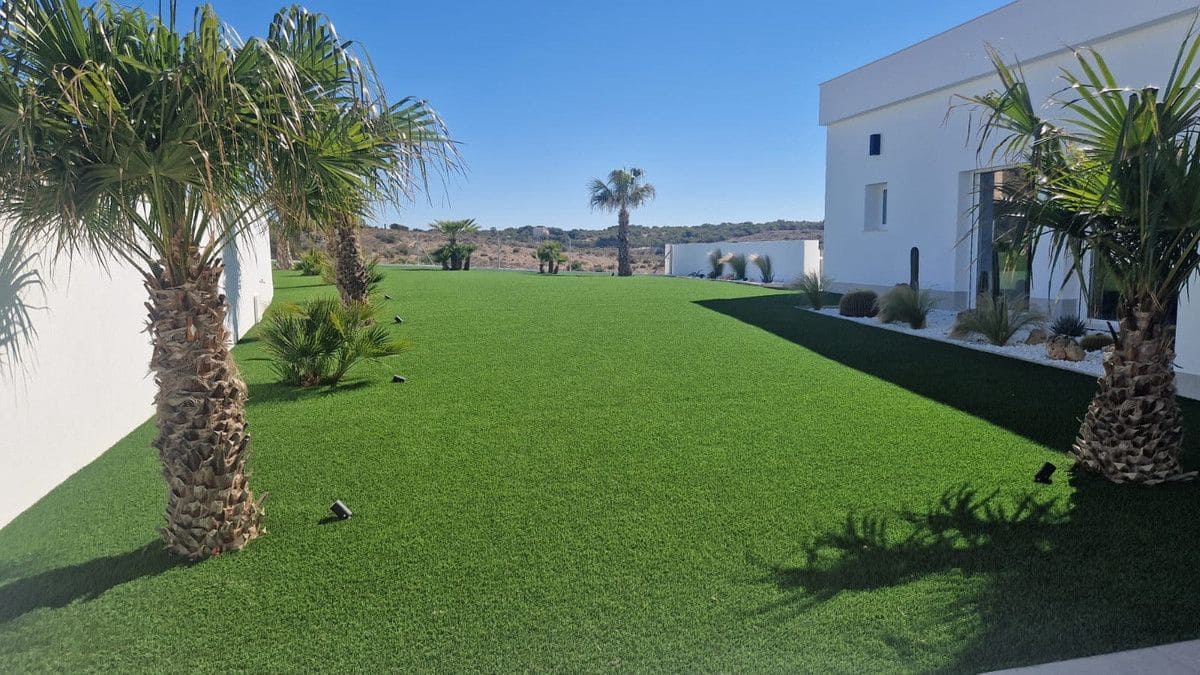 5 quarto Moradia para venda em La Marina com piscina - 1 350 000 € (Ref: 10028624)