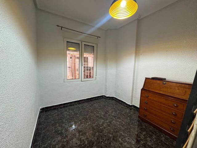 Apartamento de 4 habitaciones en Guardamar del Segura en venta - 199.900 € (Ref: 10028626)