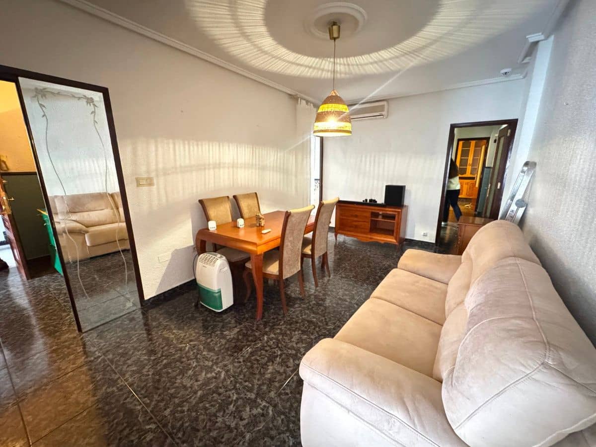 Apartamento de 4 habitaciones en Guardamar del Segura en venta - 199.900 € (Ref: 10028626)