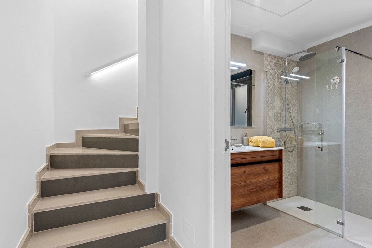 3 quarto Moradia para venda em La Marina com piscina - 430 000 € (Ref: 10028627)