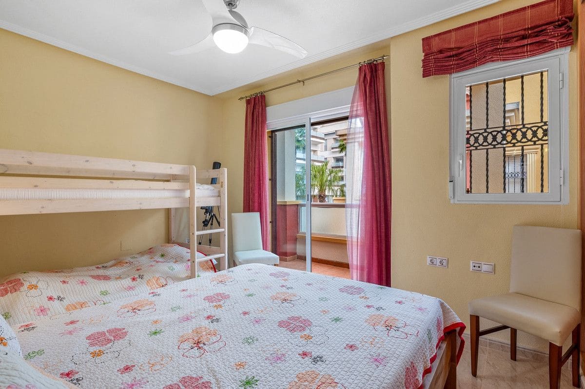 3 sypialnia Dom szeregowy na sprzedaż w Orihuela Costa z basenem - 345 000 € (Ref: 10028628)