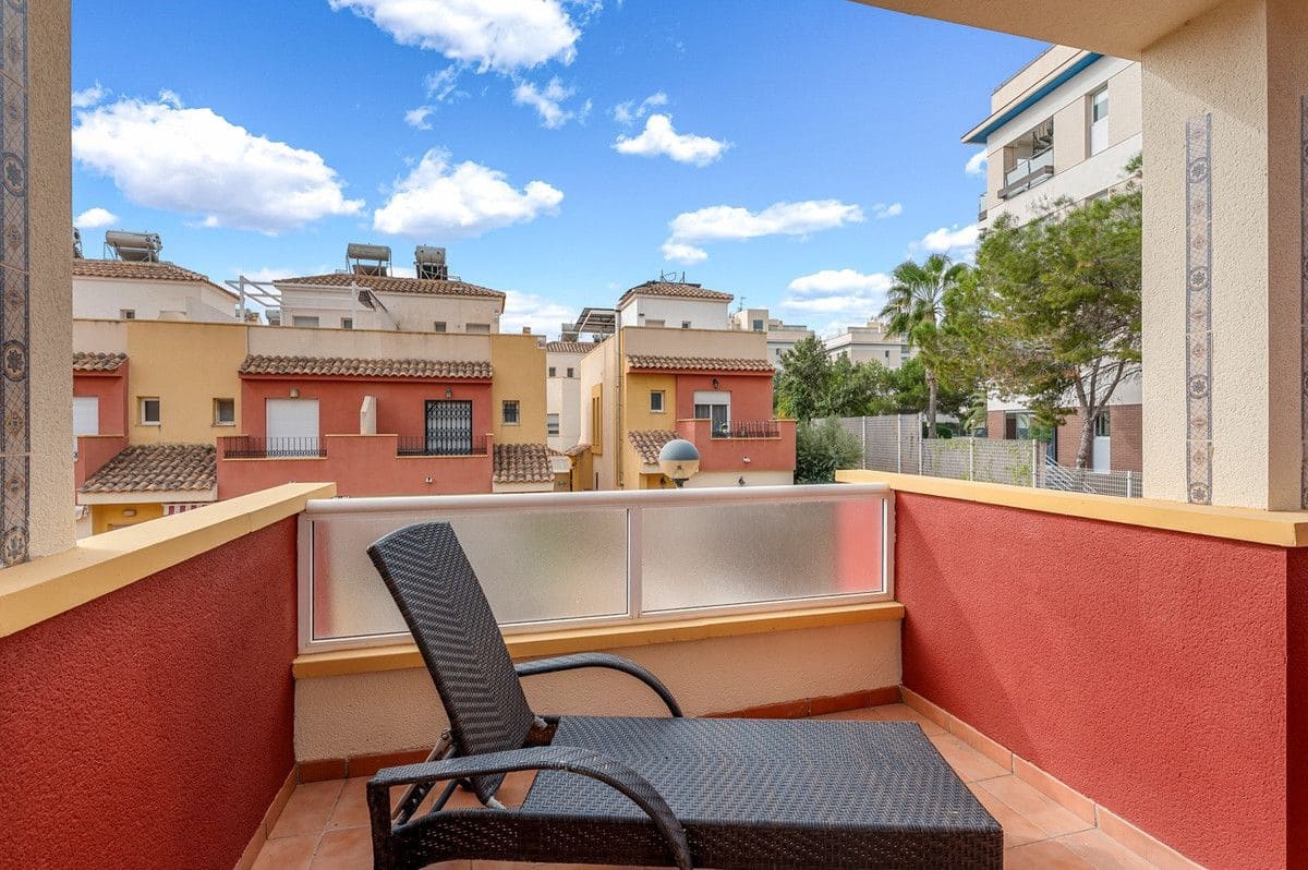 3 sypialnia Dom szeregowy na sprzedaż w Orihuela Costa z basenem - 345 000 € (Ref: 10028628)