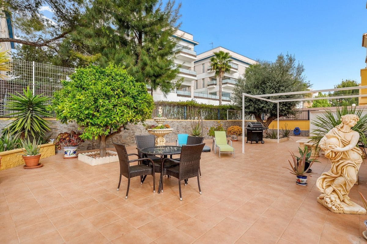 3 sypialnia Dom szeregowy na sprzedaż w Orihuela Costa z basenem - 345 000 € (Ref: 10028628)
