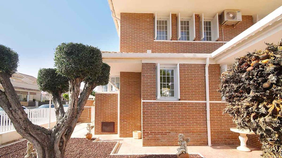 4 bedroom Villa for sale in Santiago de la Ribera with pool - € 999,900 (Ref: 10028632)