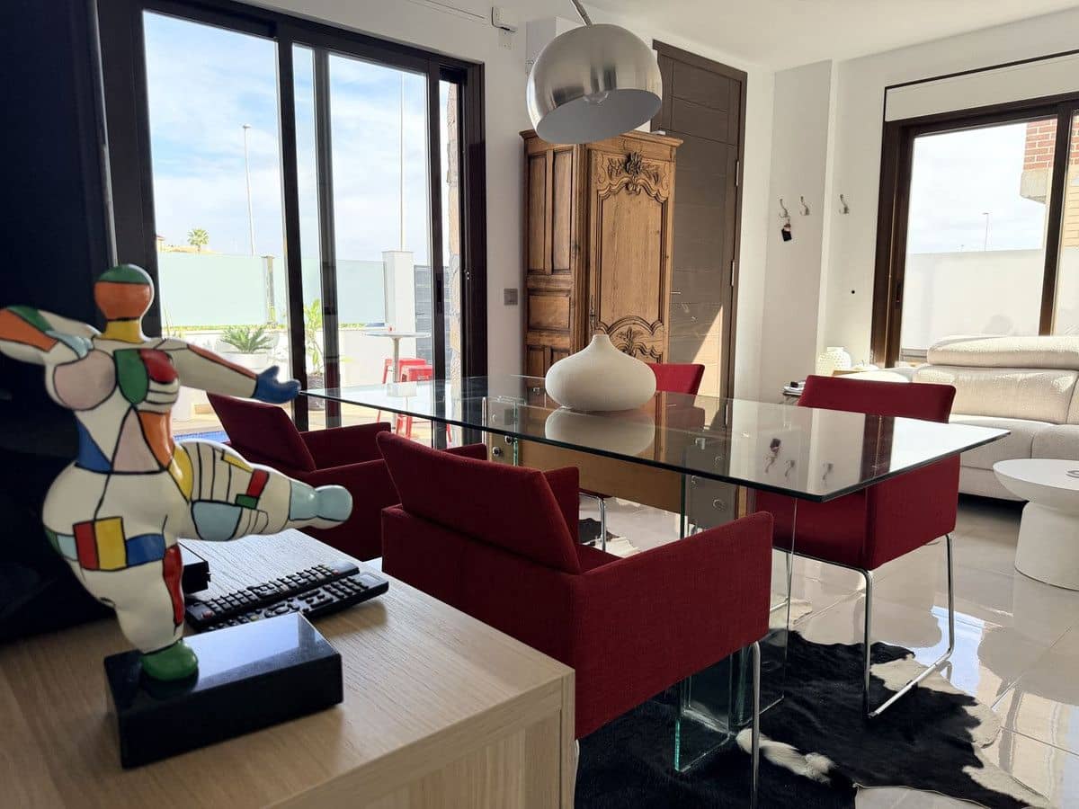 3 Zimmer Villa zu verkaufen in Orihuela Costa mit Pool - 349.000 € (Ref: 10028638)
