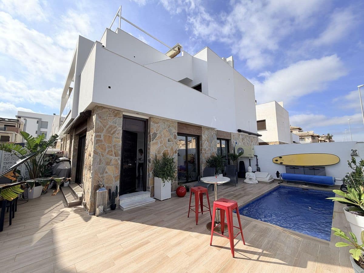 3 Zimmer Villa zu verkaufen in Orihuela Costa mit Pool - 349.000 € (Ref: 10028638)