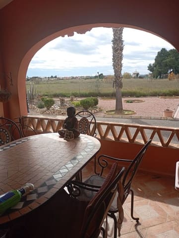 5 bedroom Villa for sale in Daya Nueva with pool - € 550,000 (Ref: 10028640)