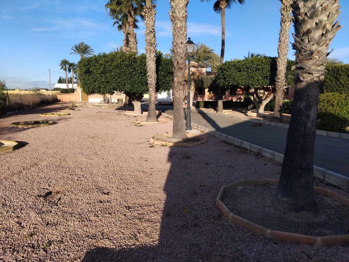 5 quarto Moradia para venda em Daya Nueva com piscina - 550 000 € (Ref: 10028640)