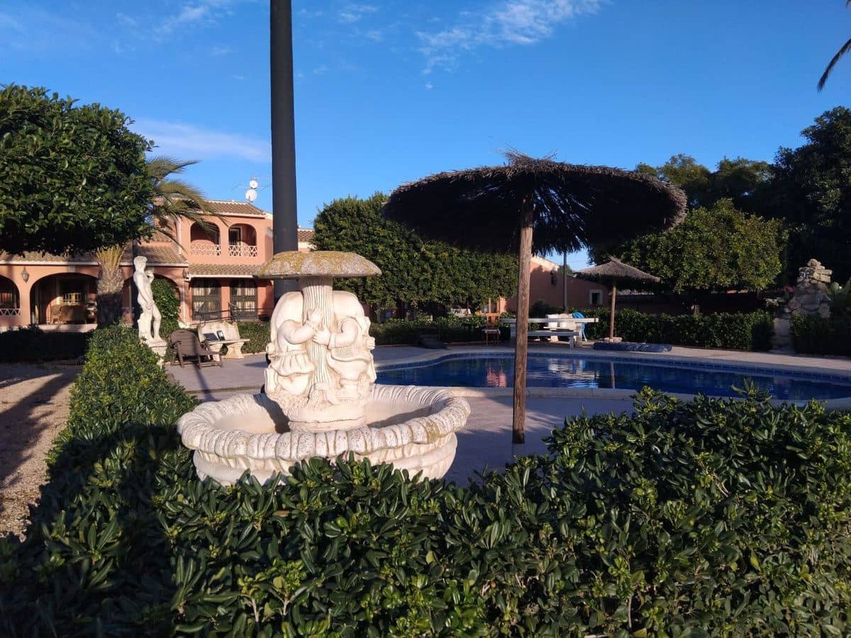 5 quarto Moradia para venda em Daya Nueva com piscina - 550 000 € (Ref: 10028640)