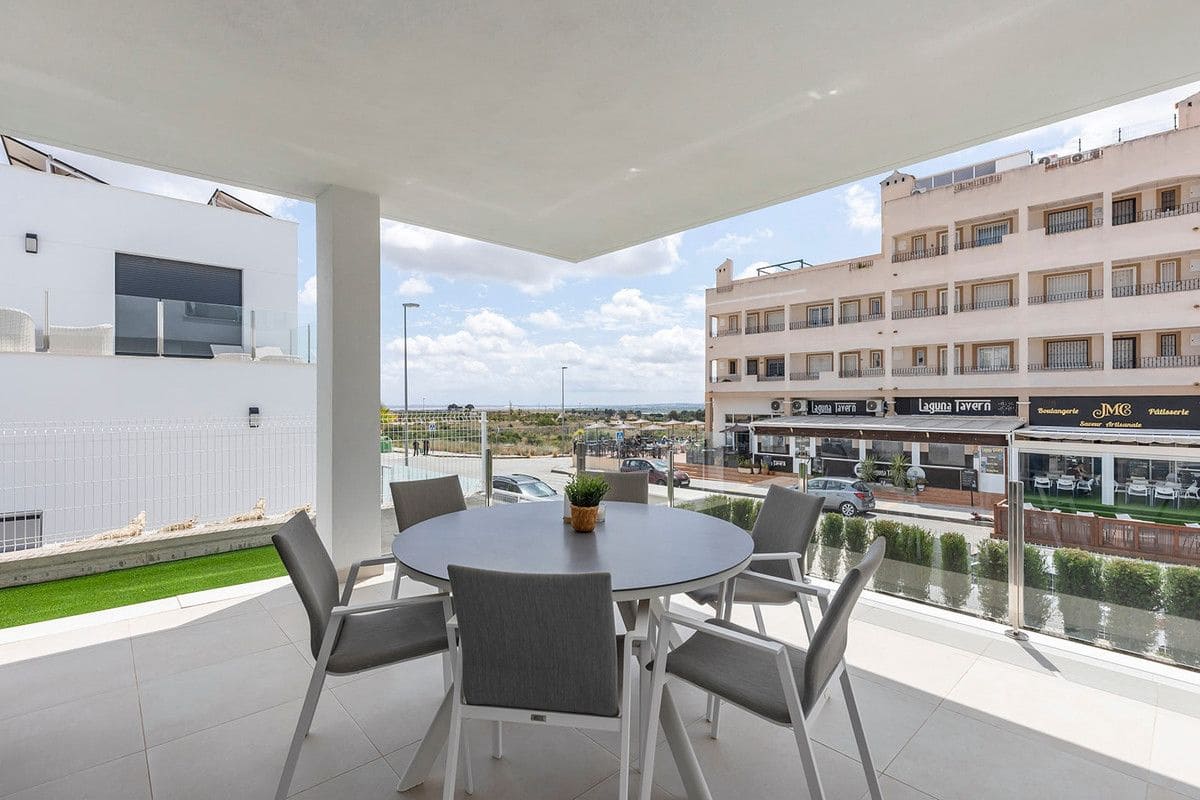 2 soveværelse Lejlighed til salg i Orihuela med swimmingpool - € 274.900 (Ref: 10028644)