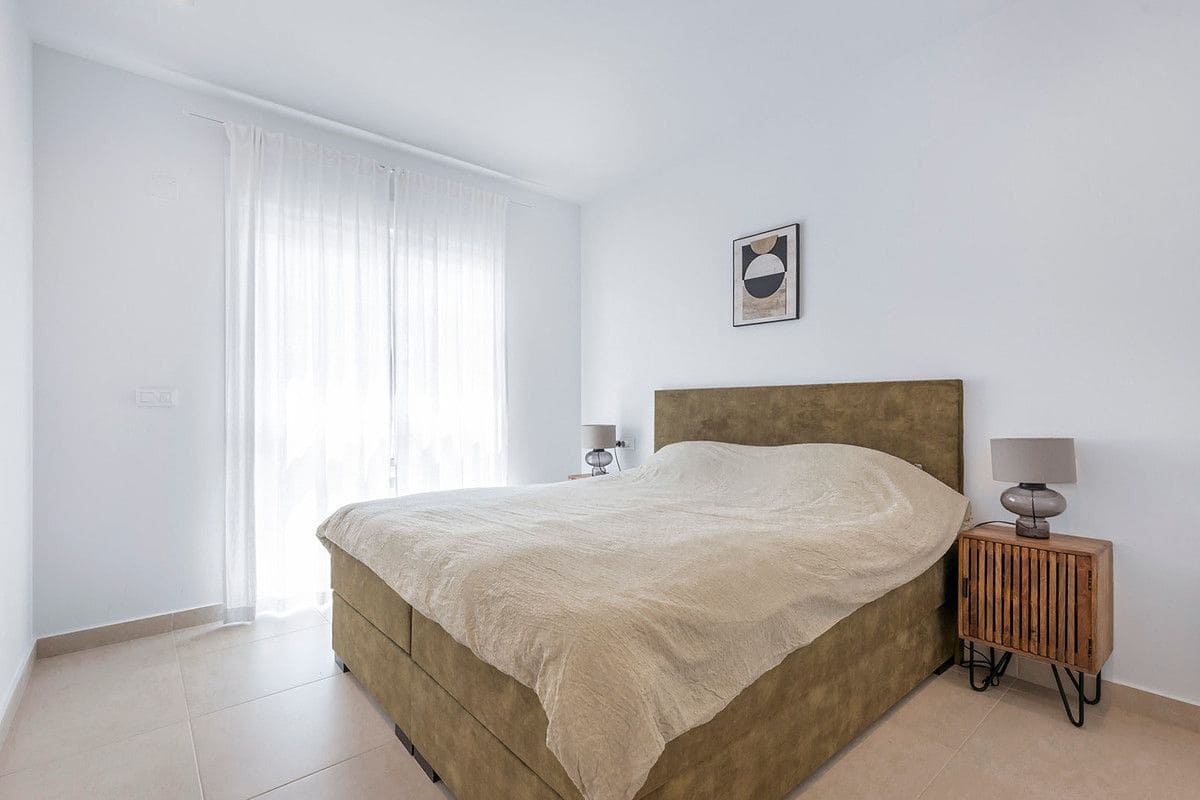 2 soveværelse Lejlighed til salg i Orihuela med swimmingpool - € 274.900 (Ref: 10028644)