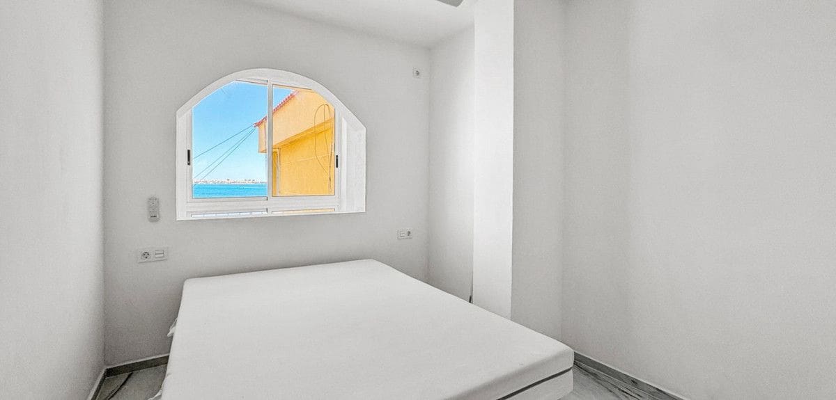 Apartamento de 1 habitación en Orihuela Costa en venta - 215.000 € (Ref: 10028647)
