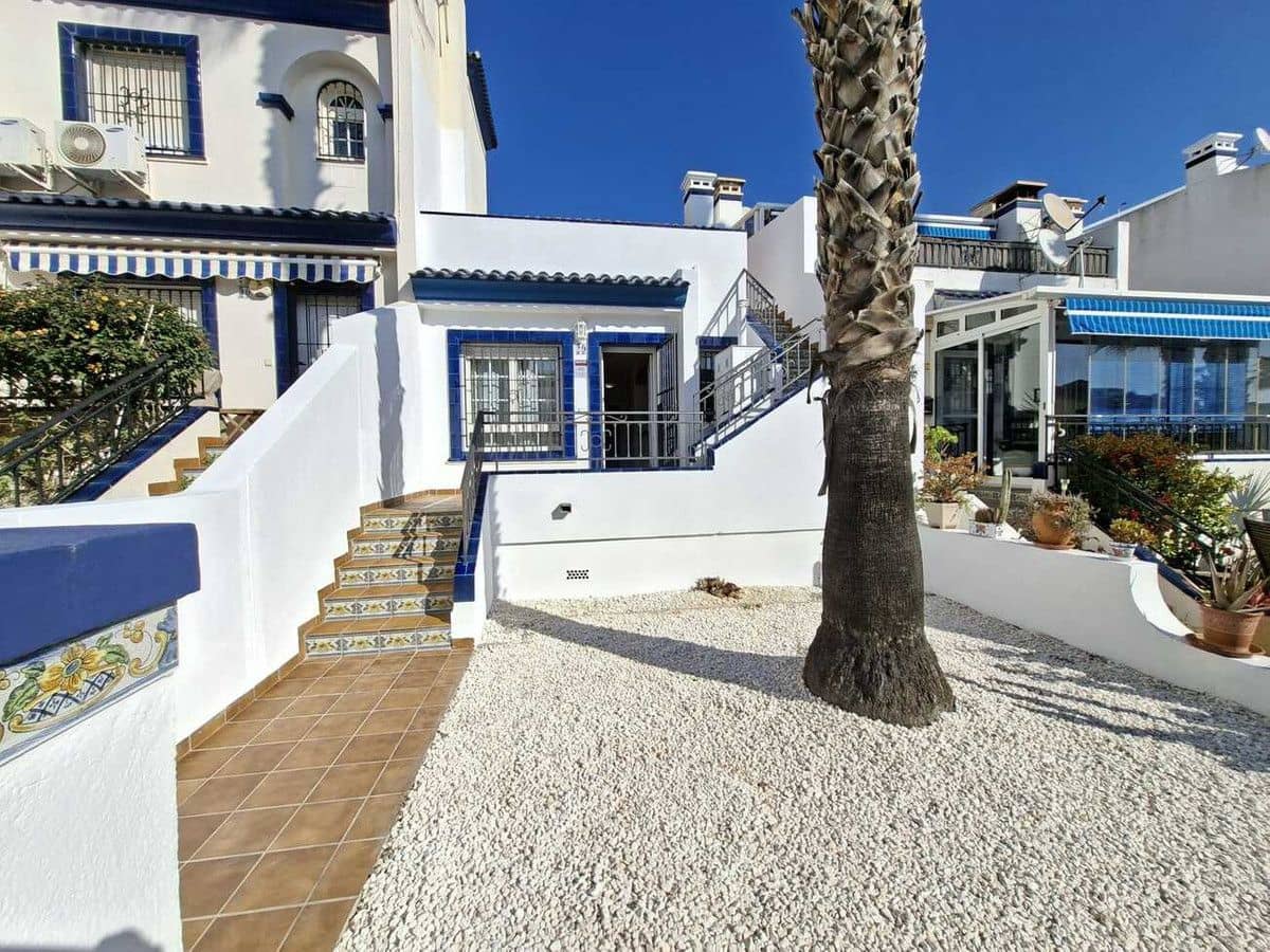 2 sypialnia Willa na sprzedaż w Orihuela Costa z basenem - 215 000 € (Ref: 10028651)