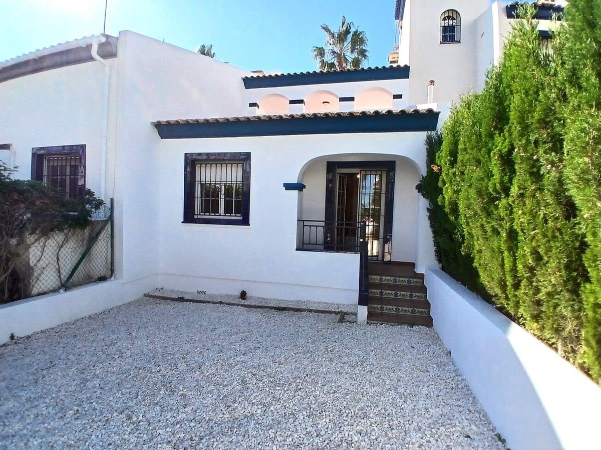 2 sypialnia Willa na sprzedaż w Orihuela Costa z basenem - 215 000 € (Ref: 10028651)