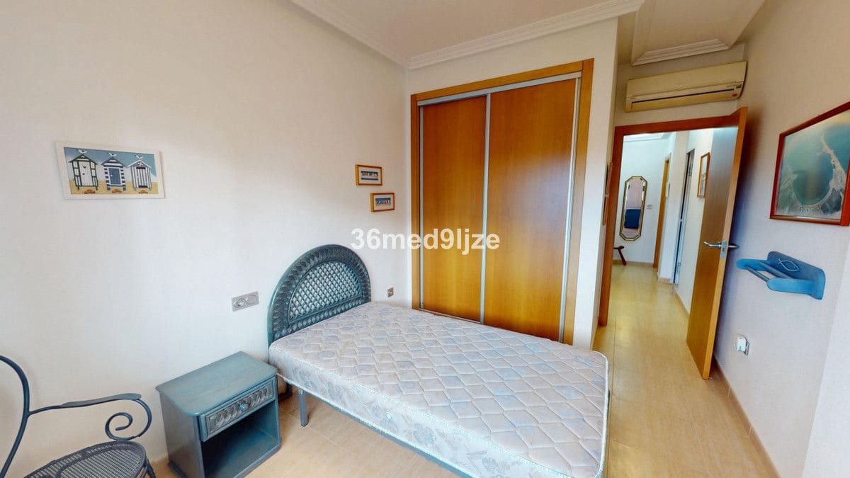 4 sovrum Villa till salu i Los Alcazares - 350 000 € (Ref: 10028654)