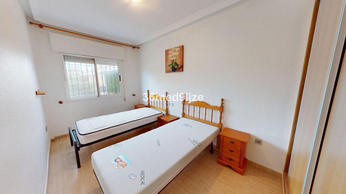 4 sovrum Villa till salu i Los Alcazares - 350 000 € (Ref: 10028654)