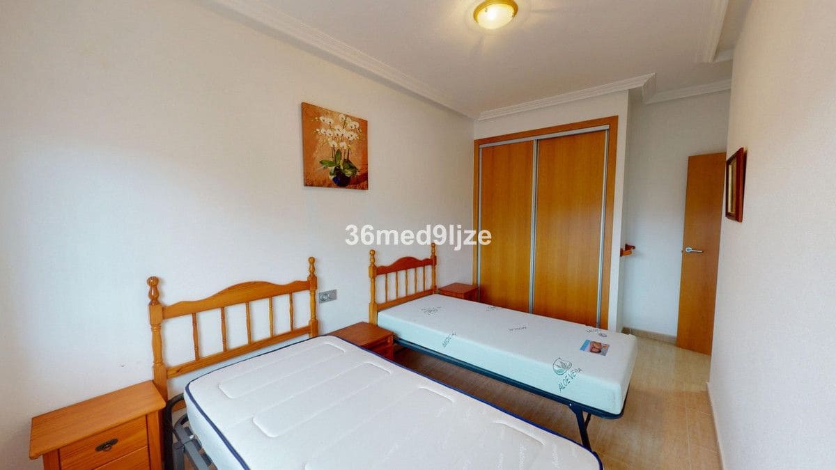 4 sovrum Villa till salu i Los Alcazares - 350 000 € (Ref: 10028654)