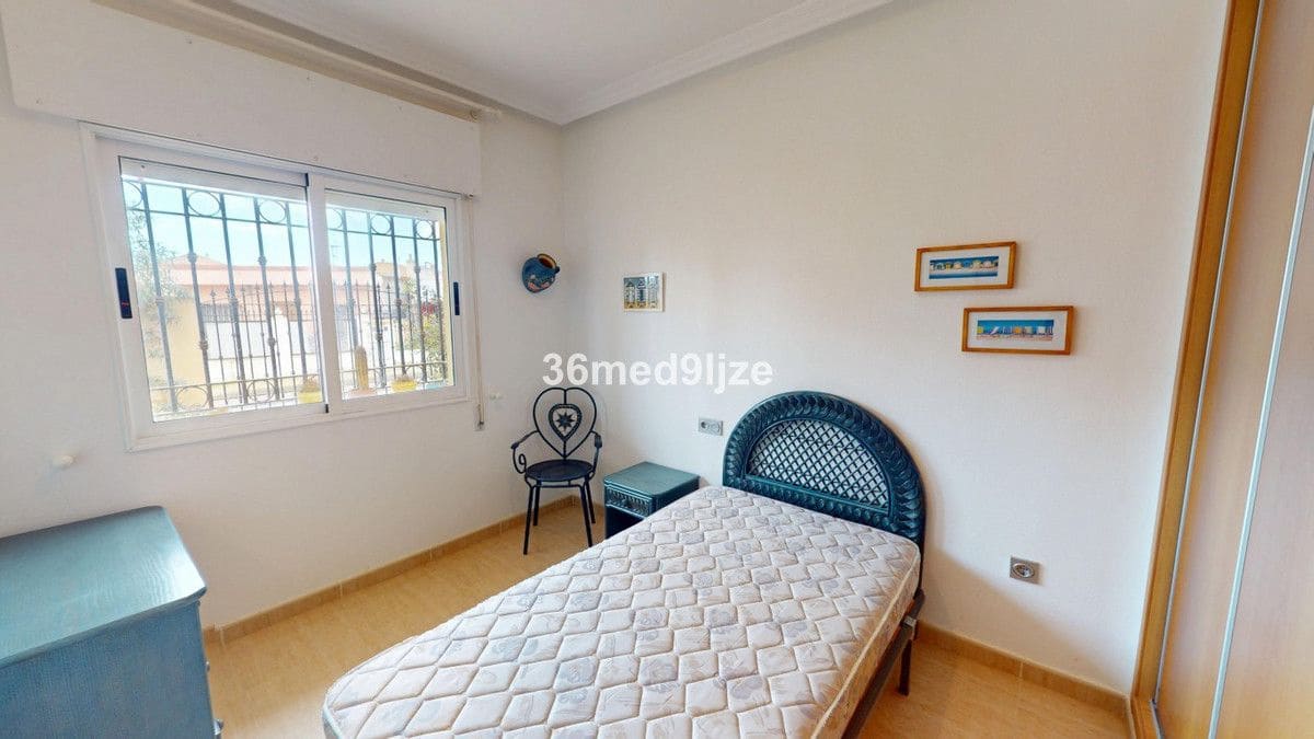 4 sovrum Villa till salu i Los Alcazares - 350 000 € (Ref: 10028654)
